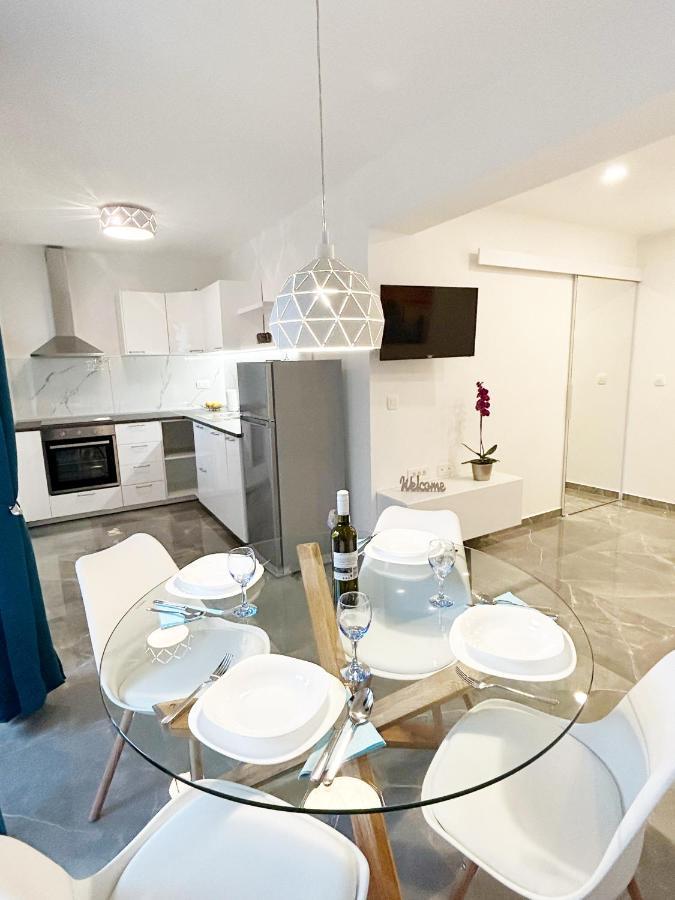 Orhideja Apartment *